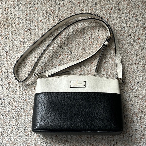 kate spade Bags Kate Spade Small Black And White Crossbody Purse